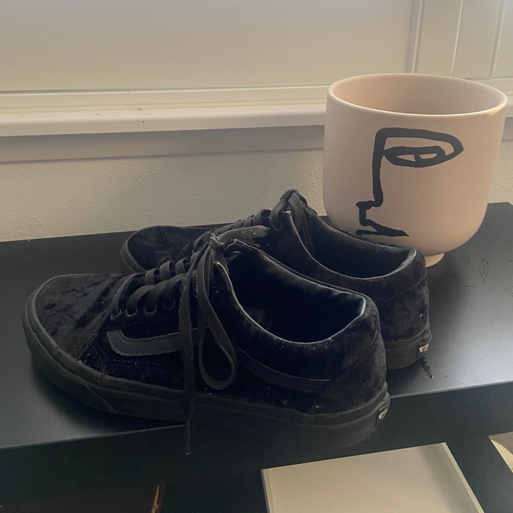 Vans Old Skool Black & Black Velvet